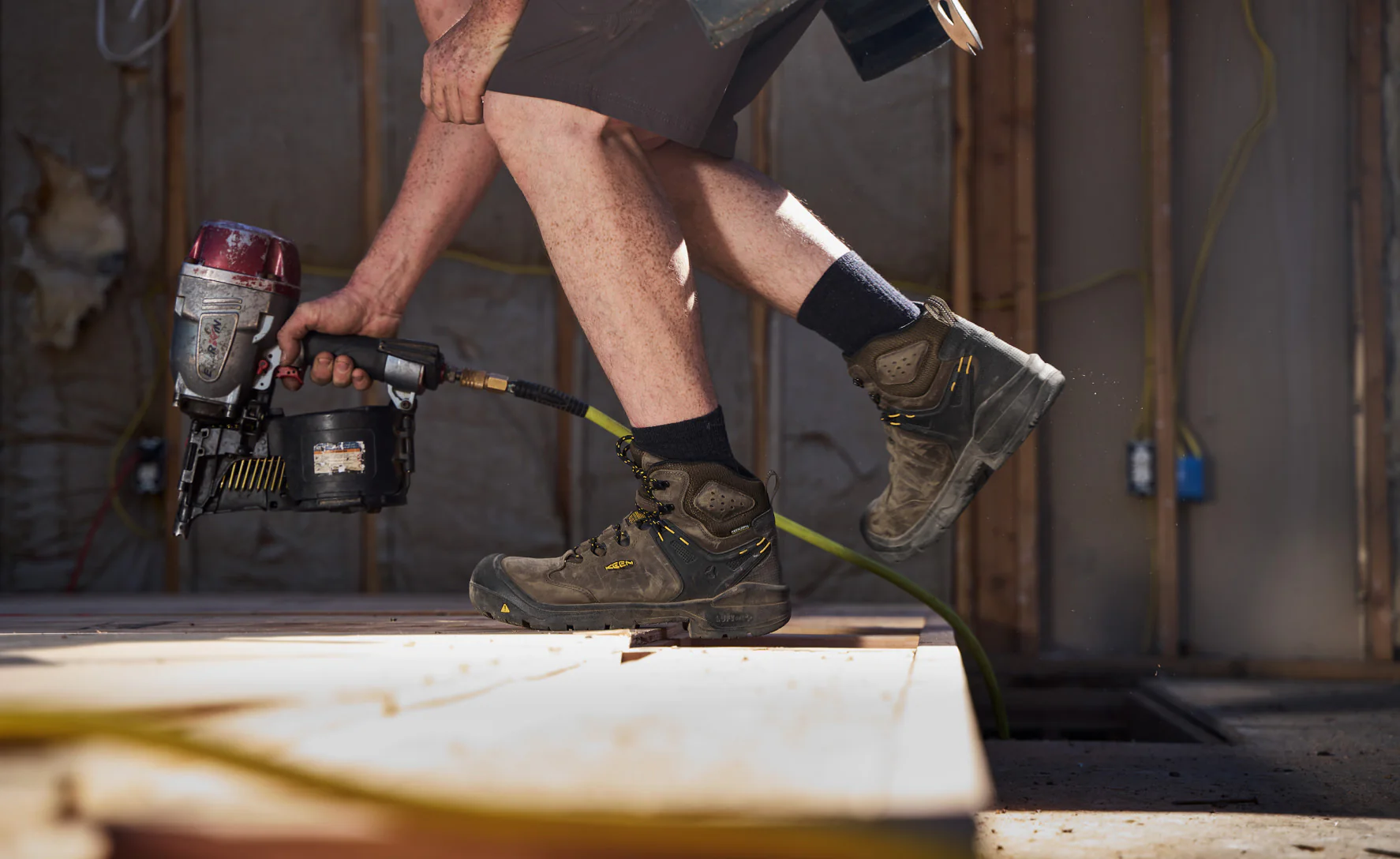 Men's Dover 6" Waterproof (Carbon Toe) | Dark Earth/Black - Image 6