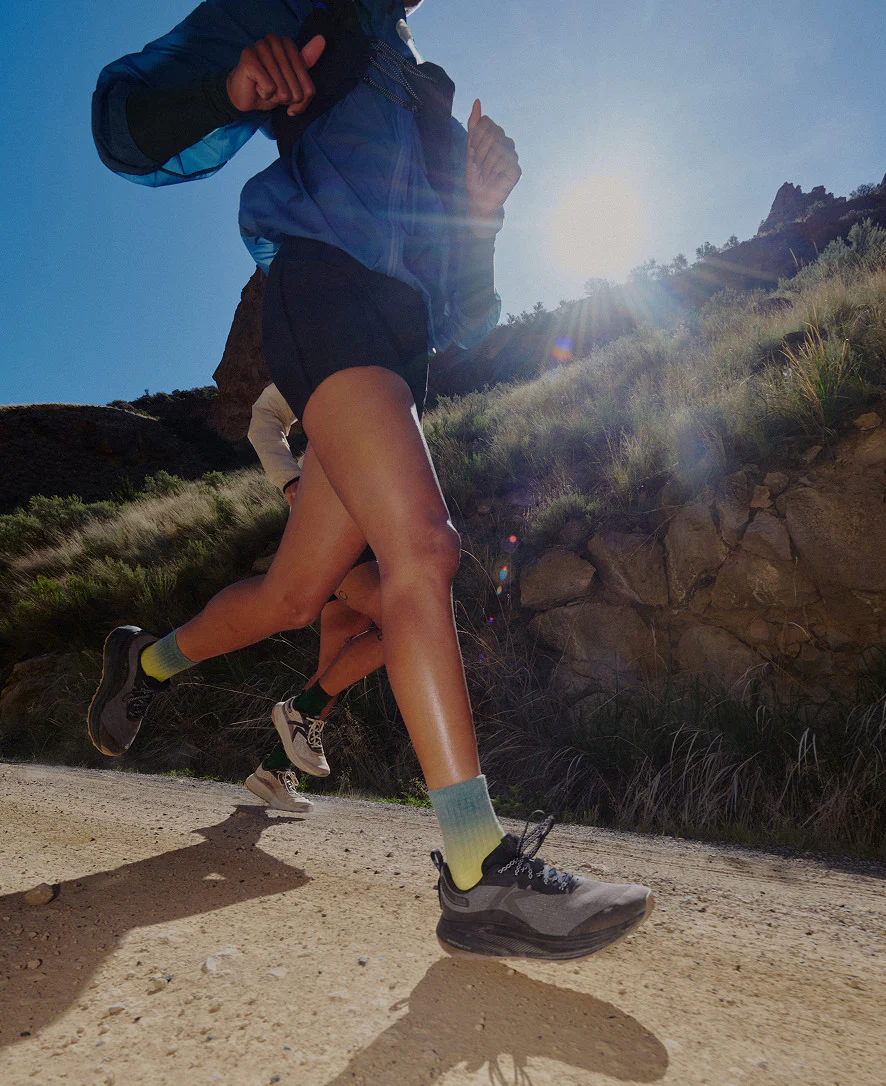 Women's Roam Trail Running Shoe  |  Warm Taupe/Cork - Image 9